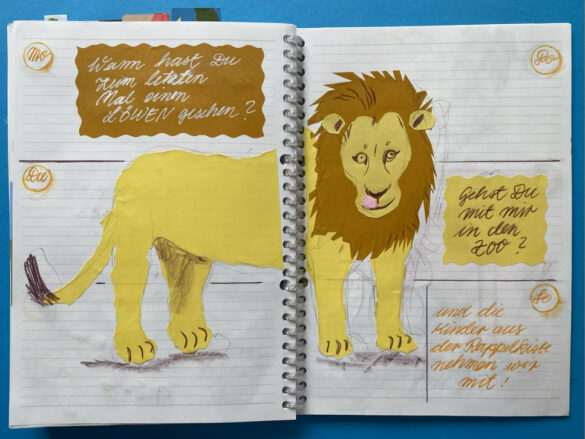 ein grosser Löwe als Illustration bzw gezeichnete Collage in einem selbst gestalteten aufgeschlagenen Kalender