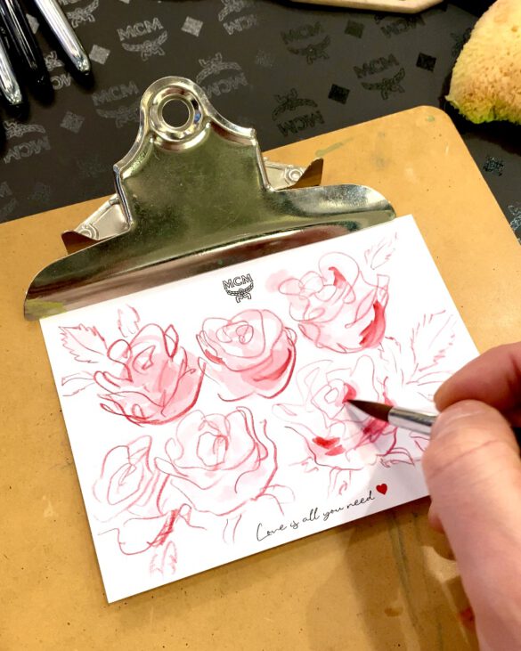 Sechs Rosen werden mit Farbe und Pinsel gemalt